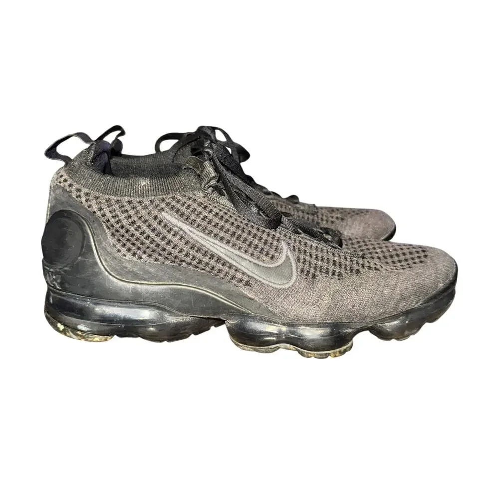 Nike Air Vapormax 2021 Sneakers Big Kid's Size 7Y Triple Black Knit Shoes